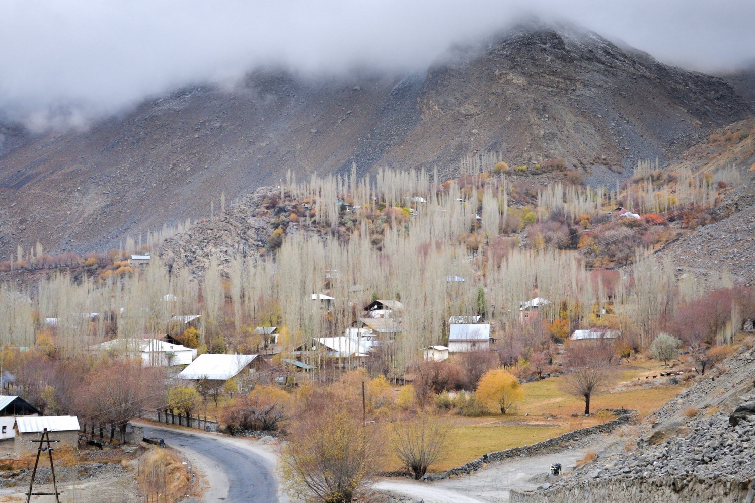 Tajikistan, GBAO (Pamir), Bidurth Village.